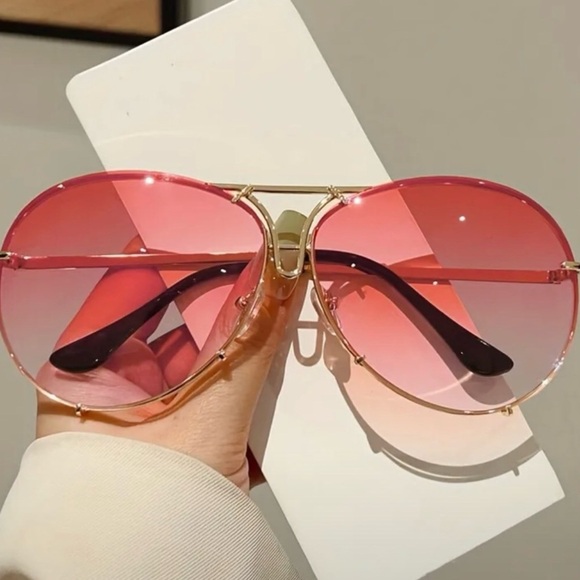 Small to 5X Women’s Clothing, Jewelry, Accessories & More! - Picture 4 of 16